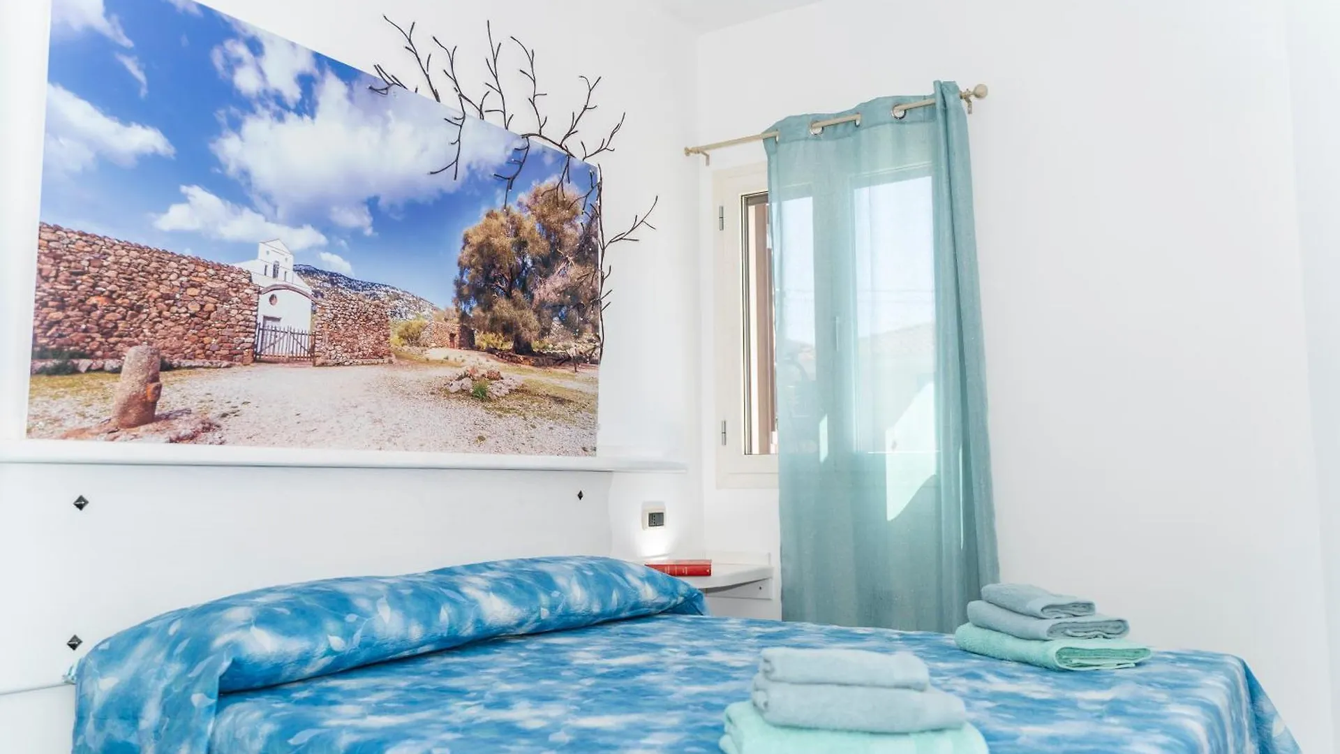 Hotel Apposentos In Via Baus Santa Maria Navarrese Italien